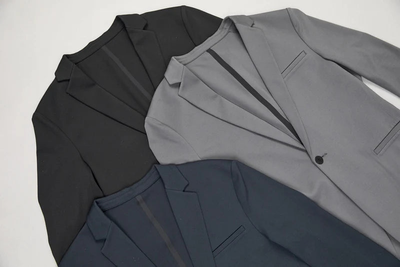 Quel coloris de costume choisir : noir, bleu ou gris ?